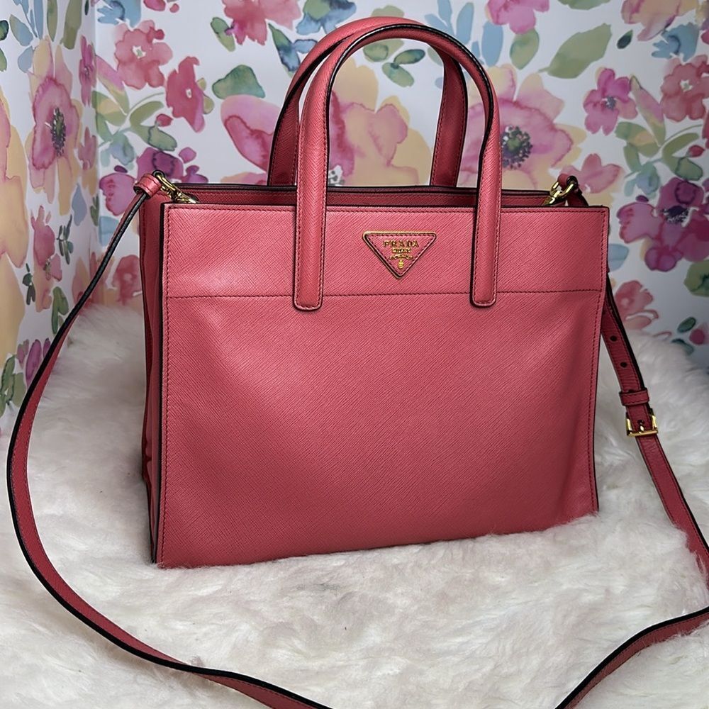 💯Authentic Prada Soft Triple Pocket Convertible Tote Safiano🍀 - Picture 5 of 17